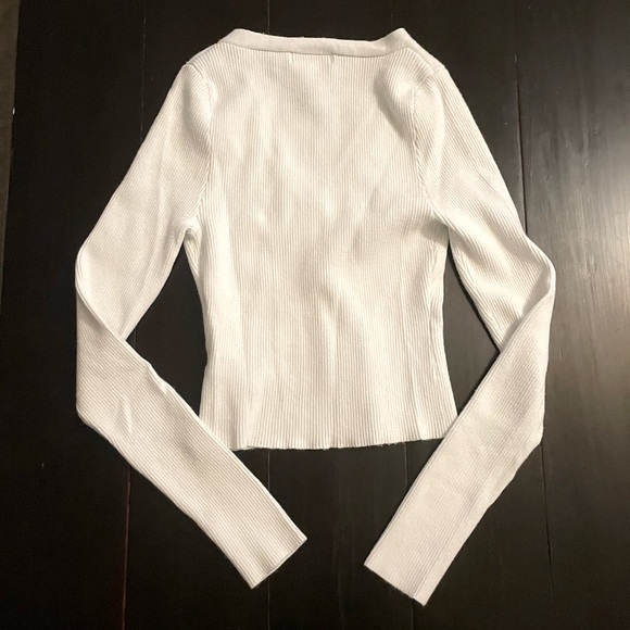 Cropped Rib Sweater - Picture 4 of 4